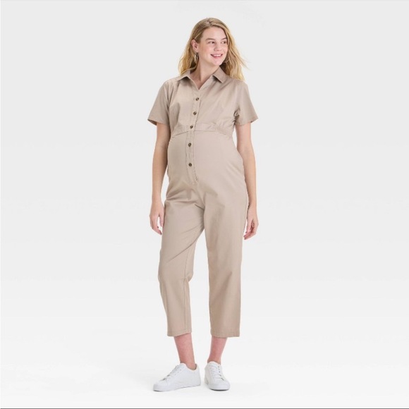 Ingrid & Isabel Maternity Short Sleeve Utility Jumpsuit - Picture 1 of 3